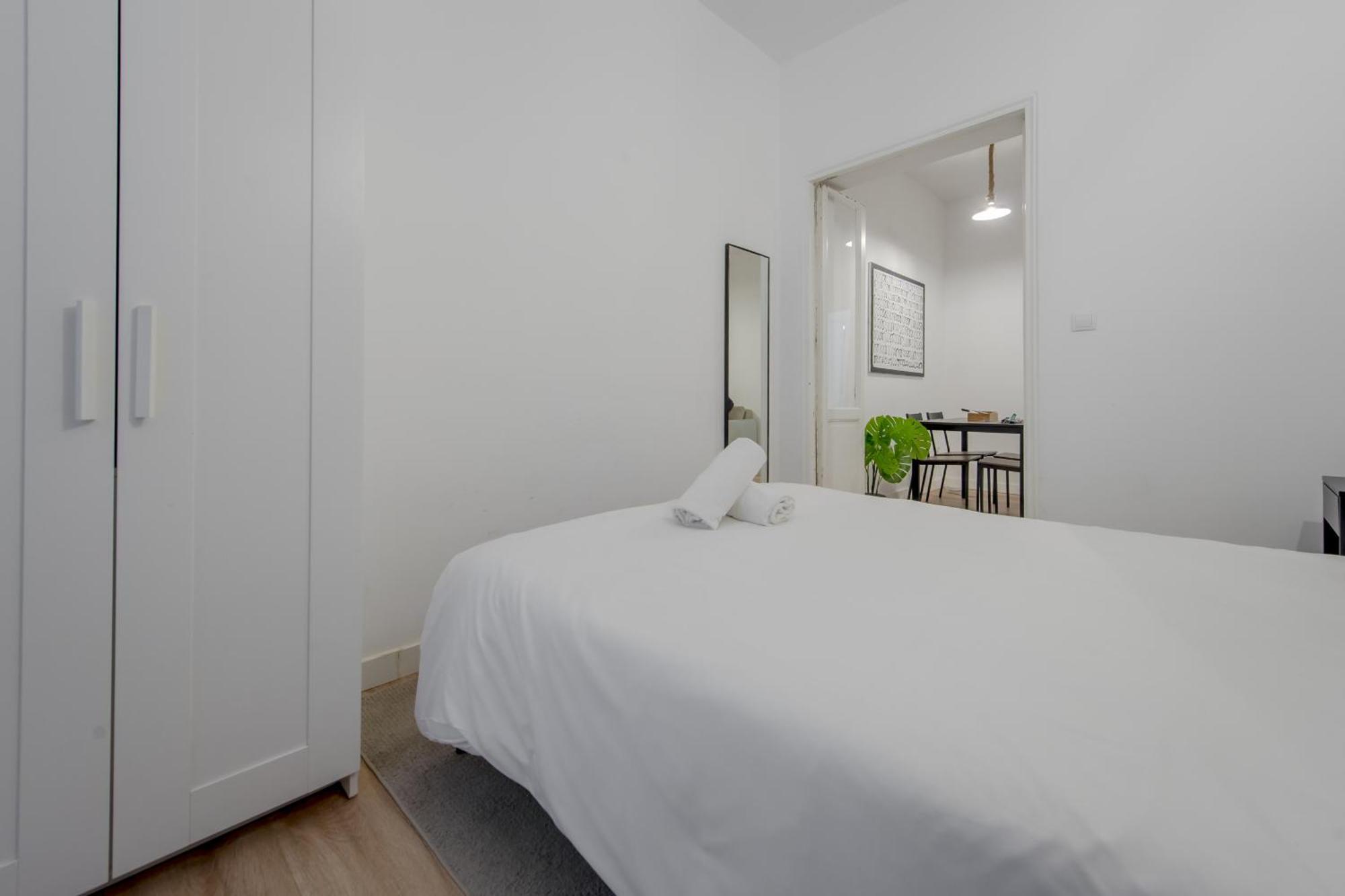 C-Cabeza Cool Apt Para 7 Al Lado De Tirso De Molina E1 Madrid Kültér fotó