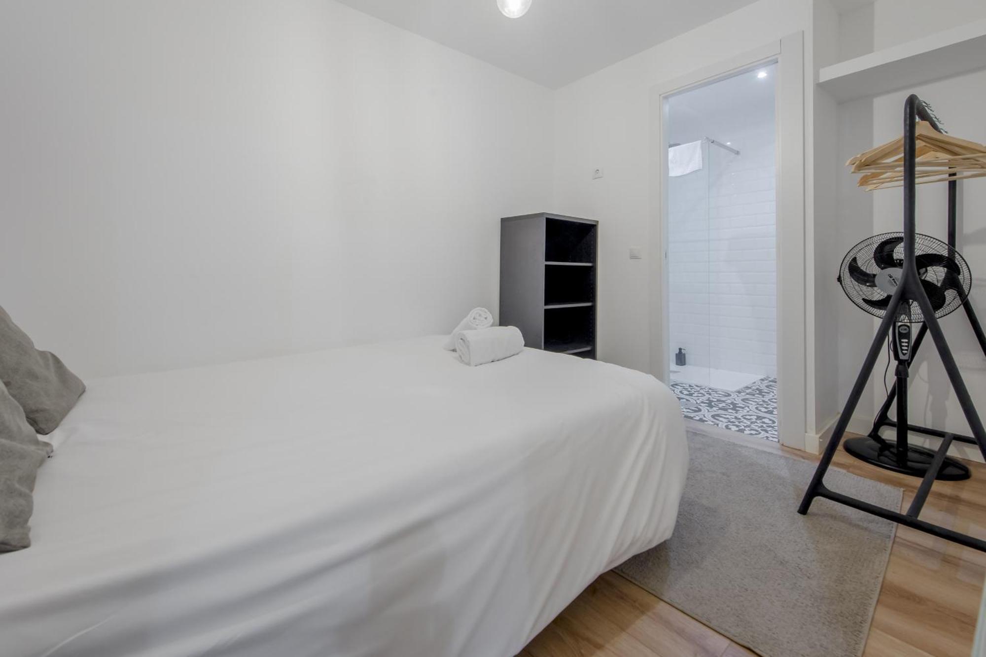 C-Cabeza Cool Apt Para 7 Al Lado De Tirso De Molina E1 Madrid Kültér fotó