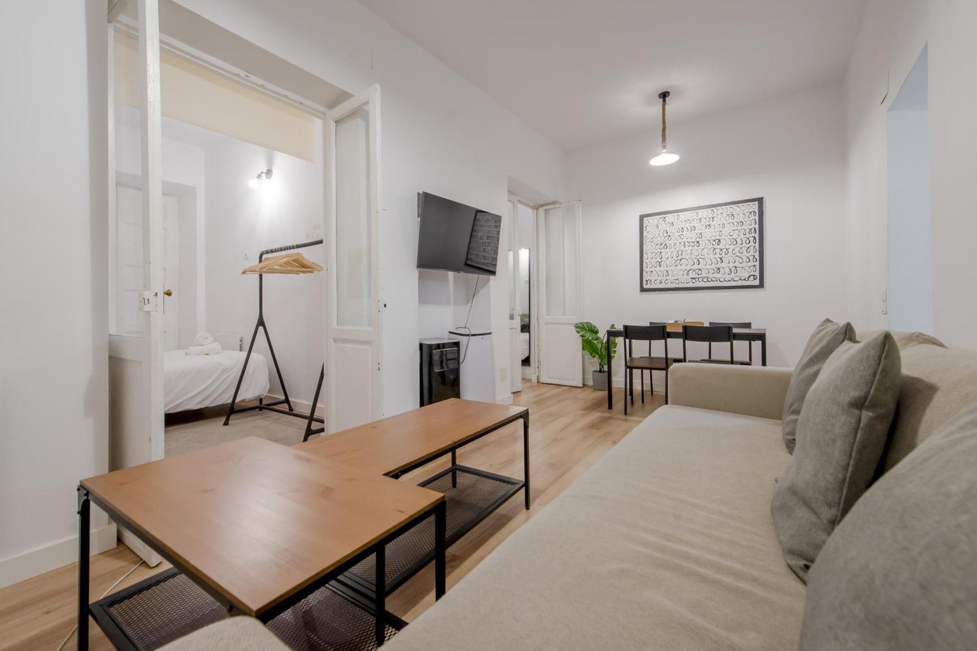 C-Cabeza Cool Apt Para 7 Al Lado De Tirso De Molina E1 Madrid Kültér fotó